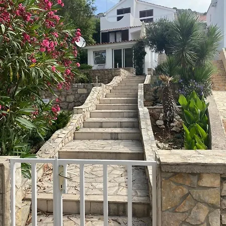 Ferienhaus House Podraduc