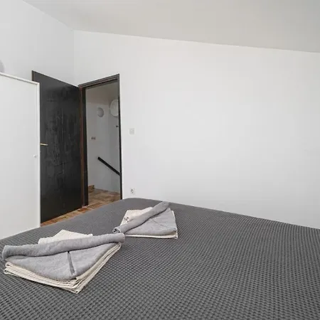 House Podraduc * مورتير