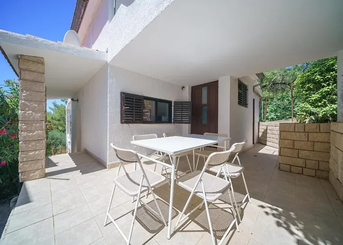 House Podraduc Ferienhaus *